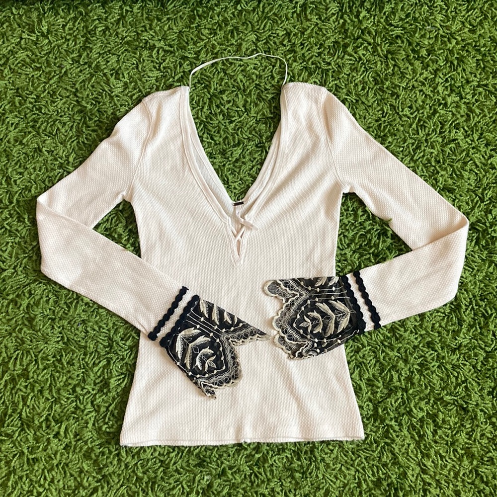 Free People Beautiful Top with Lace Detail XS
